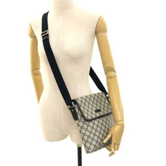 Gucci GG Supreme Shoulder Bag - Picture 9 of 9